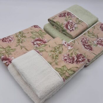 Coppia di asciugamani in spugna panna con bordo floreale classico 1
